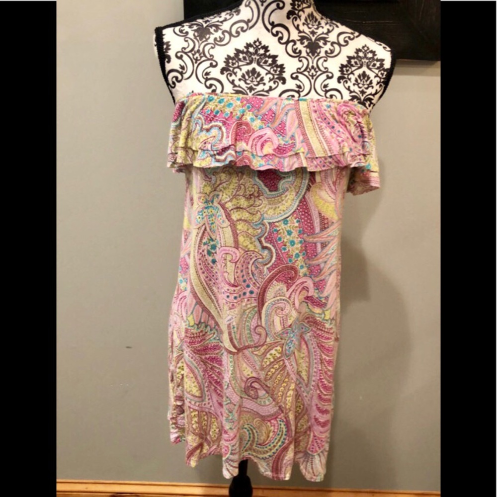 Strapless swim cover-up